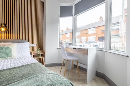 Room 1, 65 Greenore Street, Belfast, BT6 8NF - Photo 5