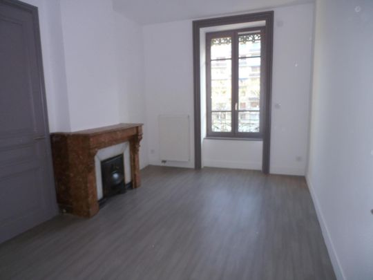 : Appartement 88.2 m² à SAINT-ETIENNE - Photo 1