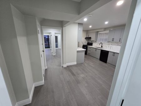 For Lease - 157 Glen Springs Drive Unit# Main Floor, Toronto, Ontario - Photo 3