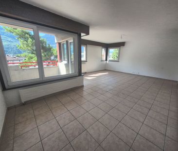 À louer ! Un spacieux appartement de 5 pièces 1/2, entouré de verdu... - Photo 1