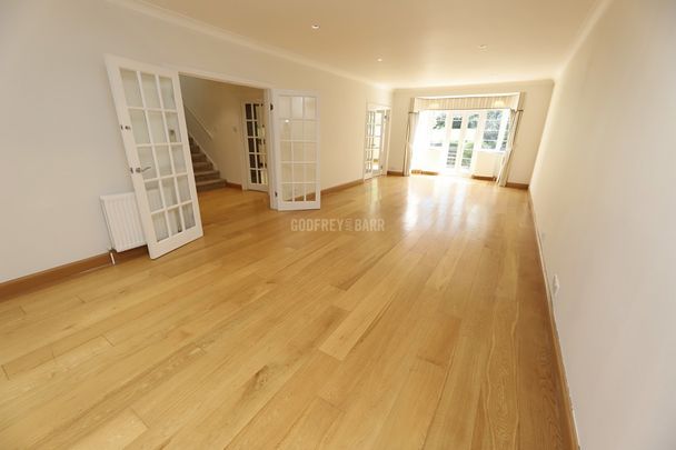 Spencer Drive Hampstead Garden Suburb N2 - Photo 1