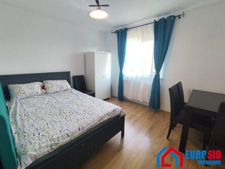 Apartament de inchiriat cu 3 camere in Sibiu zona Lazaret - Photo 3