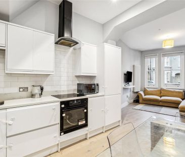 3 bedroom apartment to rent - Photo 1