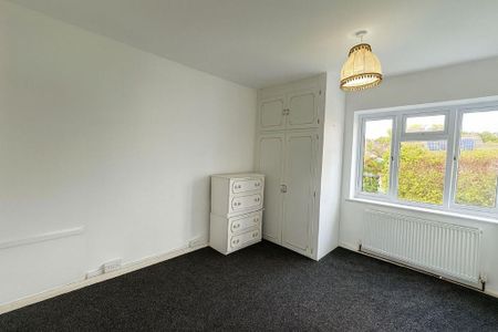 3 bedroom bungalow to rent - Photo 2