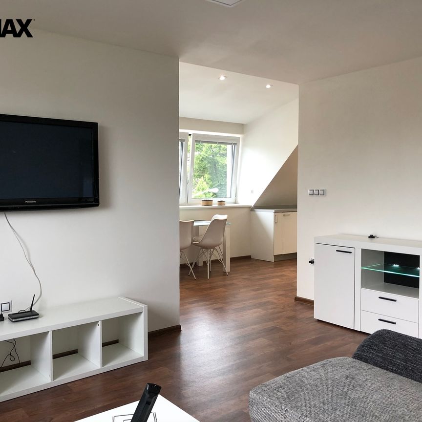 Pronájem bytu 2+kk 67 m² - Photo 1