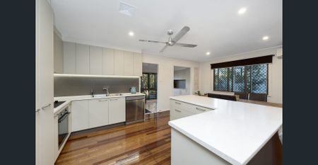 Rasmussen Retreat: Stylish Highset Home with Solar Power & Poolside Luxury! - Photo 3