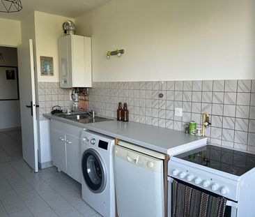 Location Appartement 3 pièces 71m² LYON 4ème - Photo 4