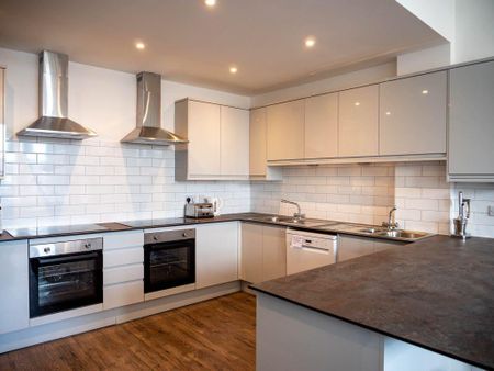 9 bedroom flat share to rent - Photo 4