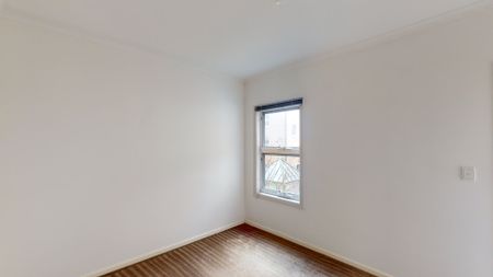 ST NICHOLAS APARTMENTS - Photo 3