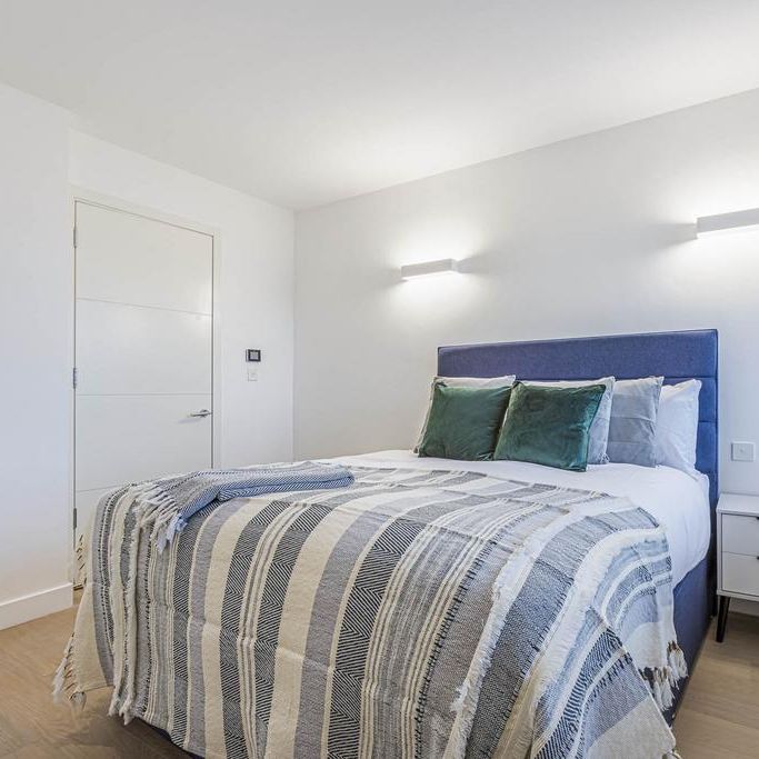 Studio to rent - Photo 1