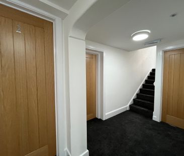 Dove Bank, Uttoxeter - Photo 5