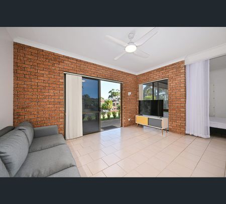 2a Oleander Avenue, Port Macquarie, NSW 2444 - Photo 2