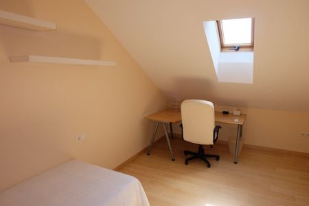 Piso de alquiler en Calle Salvador Salom, Soternes - Photo 5