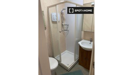 1-bedroom apartment for rent in Cabra-Drumcondra, Dublin - Photo 4