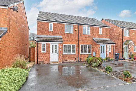 3 bedroom semi-detached house to rent - Photo 4