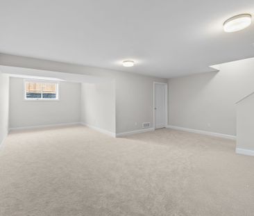 For Lease - 1081 Cope Drive, Stittsville - Munster - Richmond, Ontario - Photo 2