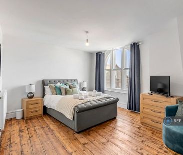 2 bedroom flat to rent - Photo 3