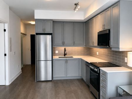 For Lease - 2343 Khalsa Gate Unit# 836, Oakville, Ontario - Photo 2