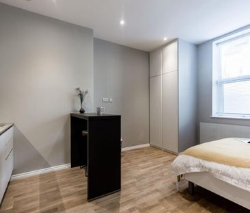 Ground floor flat to rent - Photo 2