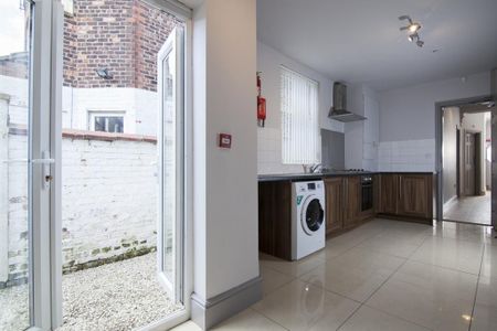 5 bedroom house to rent - Photo 4