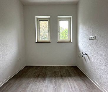 Frisch renovierte 2-Zi.-Whg. mit neuem Tageslichtbad und Balkon - Photo 5