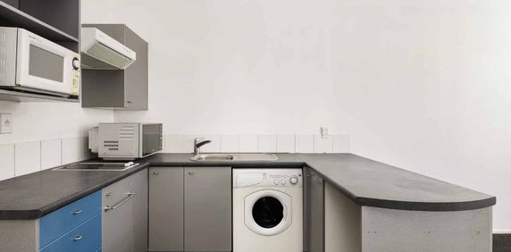 Sunny one bedroom apartment - Photo 2