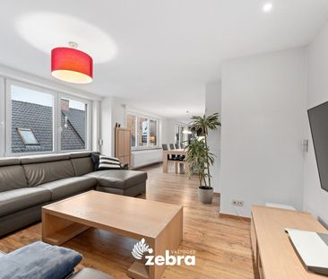 Volledig gerenoveerd & instapklaar appartement met 3 slaapkamers te... - Foto 3