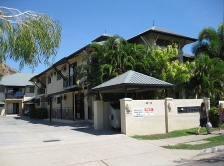 Modern, Low-Maintenance Living - 21 Izaro Circuit, Burdell - Photo 2