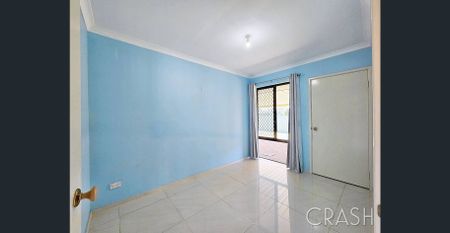 Spacious 4x2 Family Home with Huge Patio & Loads of Parking! - Photo 4