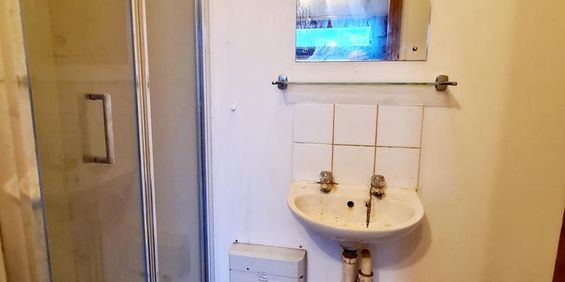 House share to rent - Photo 3