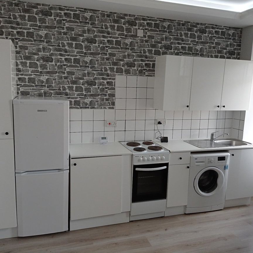 1 Bed Flat, Tollcross Road, G32 - Photo 1