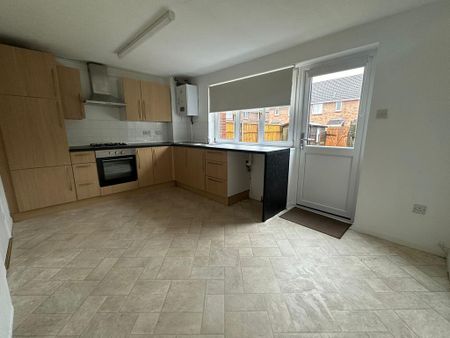 2 bedroom terraced house to rent - Photo 4