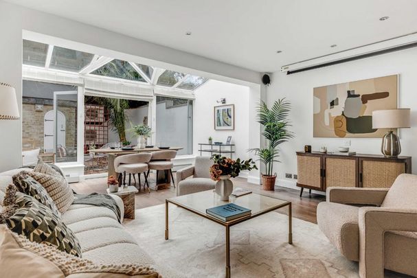 3 bedroom terraced house to rent - Photo 1