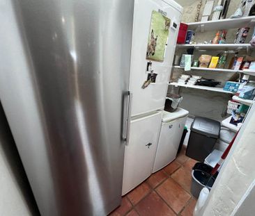 4 bedroom detached house to rent - Photo 3