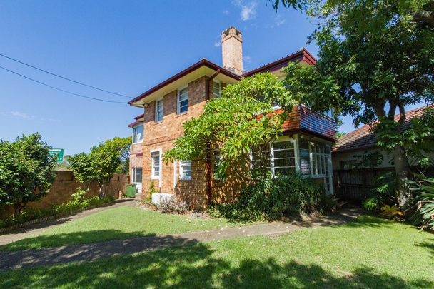 1/61 Addison Avenue - Photo 1