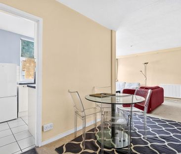1 bedroom flat to rent - Photo 5