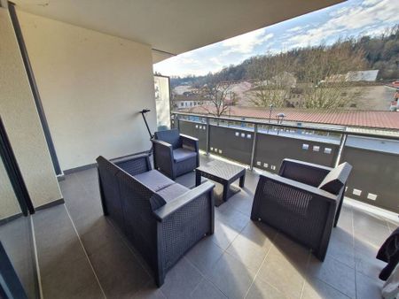 Location Appartement 3 pièces 70m² BOURGOIN JALLIEU 38300 - Photo 4