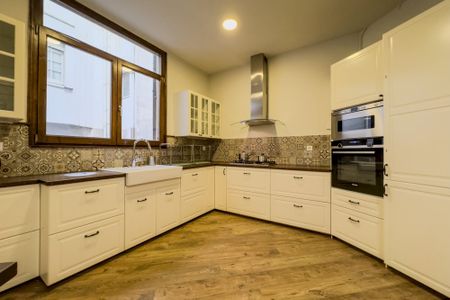 Cozy interior room in Barcelona - Photo 4