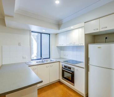 11a Gloucester Street, Highgate Hill QLD 4101 - Photo 6