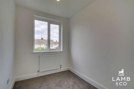 Victory Road, Clacton-on-sea, CO15 - Photo 5