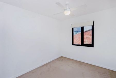 3 Bed, 2 Bath - Photo 3