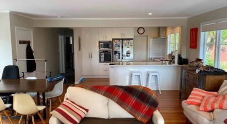 4 Bedroom, 3 Bathroom Home - Northcote - Photo 4