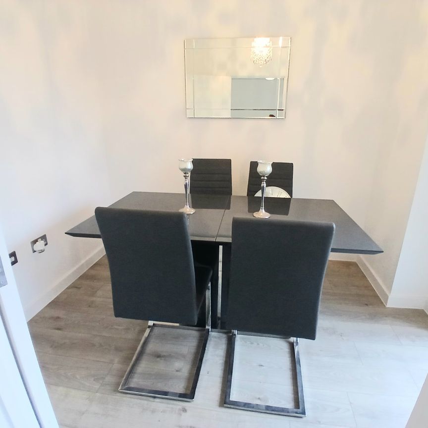 Kings Road, Stevenage - Photo 1