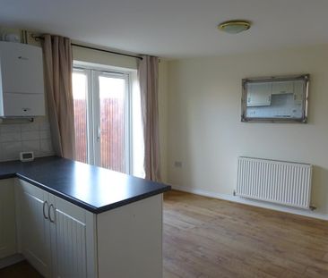 4 bedroom terraced house to rent - Photo 6