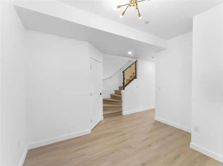 115 Blenheim Ave — 115 Blenheim Ave - Photo 4