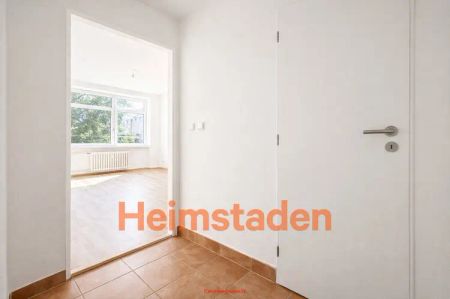 Pronájem bytu 1+kk 28 m - Fotografie 5