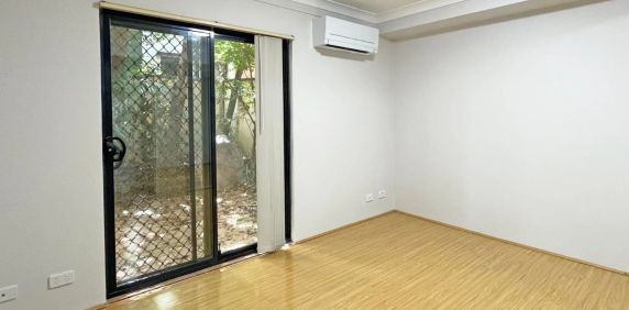 Private Courtyard Retreat in Secure Complex - Photo 2