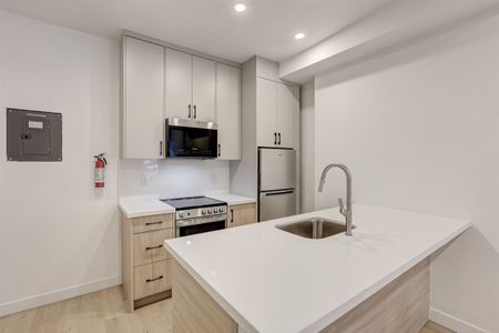 For Lease - 326 St George Street Unit# Unit 4, Toronto, Ontario - Photo 2