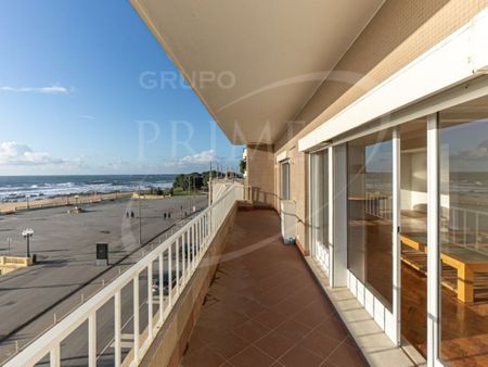 4 room luxury Flat for rent in Avenida Brasil (Foz do Douro), Porto, Distrito do Porto - Photo 2