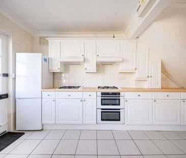 Warwick Road, Canterbury, CT1 - Photo 3